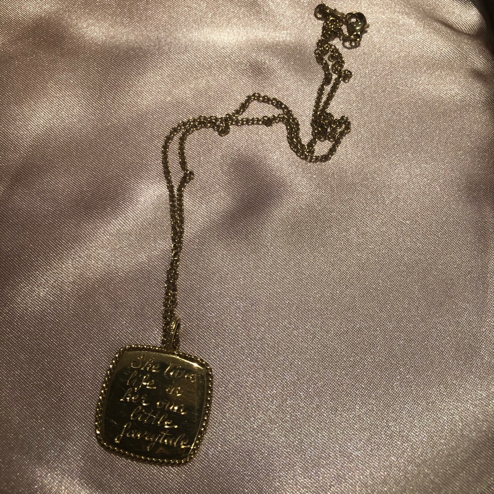 14k gold pendant necklace w/ saying great weight